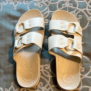 Reef Cream Sandals Comfortable Flip Flops